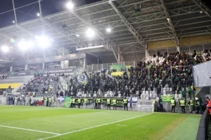 (Φωτορεπορτάζ) Οι ΑΕΚτζήδες στη Košická futbalová aréna 