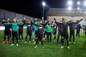 OΛΕ-ΟΛΕ και "κιτρινοπράσινος" παροξυσμός! (βίντεο Kerkida.net/φώτος)