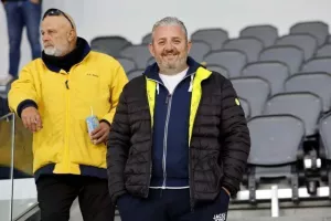 (Φωτορεπορτάζ) Ο κόσμος στο ΑΕΛ - Νέα Σαλαμίνα