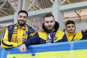 (Φωτορεπορτάζ) Ο κόσμος στο ΑΕΛ - Νέα Σαλαμίνα
