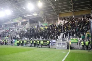 (Φωτορεπορτάζ) Οι ΑΕΚτζήδες στη Košická futbalová aréna 
