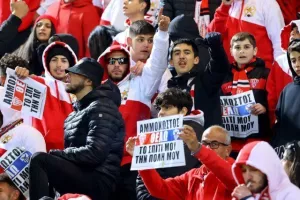 Ψηλά τα πλακάτ: "Αμμόχωστος, θέλω το σπίτι μου την πόλη μου"