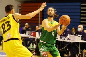 Έφτασε τις 13 νίκες η ΑΕΚ, με διπλό επί της ΕΘΑ