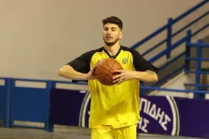 Έφτασε τις 13 νίκες η ΑΕΚ, με διπλό επί της ΕΘΑ