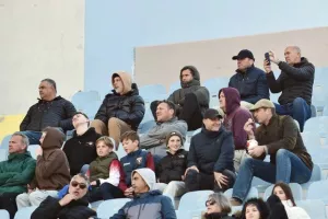 (Φωτορεπορτάζ) Ο κόσμος στο "Τάσος Μάρκου"