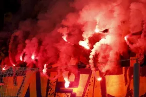 (Φωτορεπορτάζ) Ο κόσμος στο ΑΕΛ - Νέα Σαλαμίνα