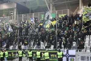 (Φωτορεπορτάζ) Οι ΑΕΚτζήδες στη Košická futbalová aréna 