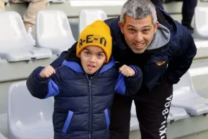 (Φωτορεπορτάζ) Ο κόσμος στο ΑΕΛ - Νέα Σαλαμίνα