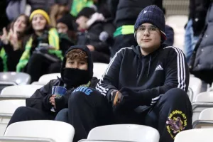 (Φωτορεπορτάζ) Οι ΑΕΚτζήδες στη Košická futbalová aréna 