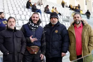 (Φωτορεπορτάζ) Ο κόσμος στο ΑΕΛ - Νέα Σαλαμίνα