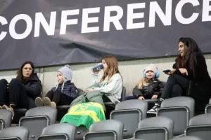(Φωτορεπορτάζ) Οι ΑΕΚτζήδες στη Košická futbalová aréna 