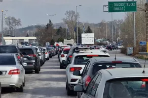 Ουρές χιλιομέτρων