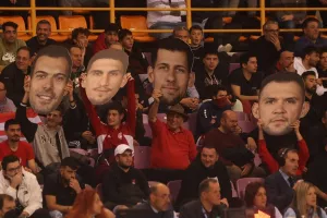 Ολυμπιακός: Η εικόνα που έκλεψε την παράσταση στα "Δύο Αοράκια"