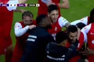 Ο Φλοριάν το 4-4! (ΒΙΝΤΕΟ)