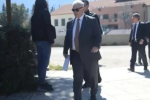 Μελισσανίδης: "Ως τι ασχολείται ο Κλάτενμπεργκ;"