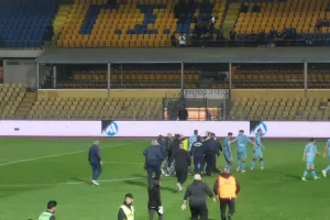 Αποχώρηση με έντονες διαμαρτυρίες προς τον Αργυρού (φώτος)