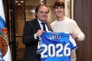 Ανανέωσε μέχρι το 2026 ο 28χρονος Ελουστόντο, δεν έχει αγωνιστεί ποτέ σε άλλη ομάδα
