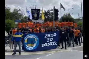 Οι Πορτοκαλί στην παρέλαση: "Ζήτω το Έθνος"