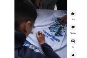 Τα πρώτα αυτόγραφα στο Fan Day του Απόλλωνα 