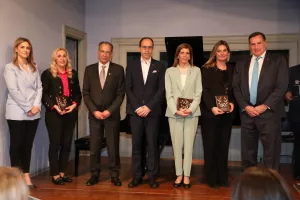 «Γυναίκα και Ευ Αγωνίζεσθαι»