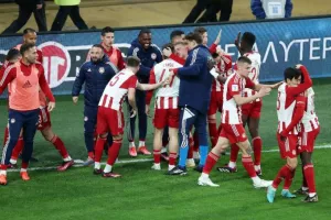 Πέντε χρόνια αήττητος ο Ολυμπιακός με την ΑΕΚ στο πρωτάθλημα