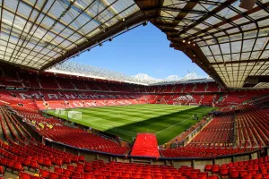 Στο Οld Trafford με κασκόλ Απόλλων (φώτο)