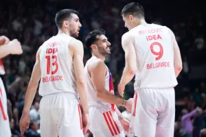 Kαμπάτσο... "λαμπρός" οδηγεί τον Ερυθρό Αστέρα