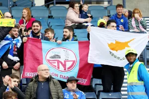 (Φωτορεπορτάζ) Ο κόσμος στο Hampden Park