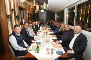 Επίσημο δείπνο ΚΟΑ σε ΑΔΕΑ και Επιτροπή Δεοντολογίας