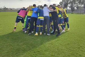 Στα ημιτελικά με... "πεντάρα"