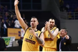 Έπαιξε με ένεση στο δεύτερο ημίχρονο κόντρα στον Παναθηναϊκό