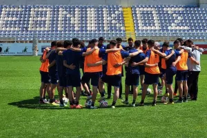 Συνέχισε με πρωινή προπόνηση η Εθνική Ελπίδων (φώτος)