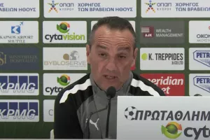 Όλτρα ενόψει ΕΝΠ: "Δεν σκέφτομαι τη Γουέστ Χαμ/Νίκη αύριο για να σπάσουμε το αρνητικό σερί"