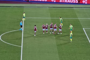 West Ham -AEK: Όλα τα ωραία κάποτε τελειώνουν -Αντίο... με βαριά ήττα (φώτος)