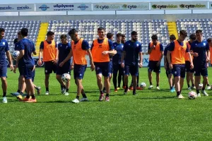Συνέχισε με πρωινή προπόνηση η Εθνική Ελπίδων (φώτος)