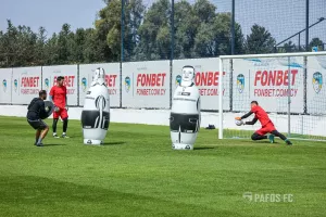 Κυριακή στο... γήπεδο η Πάφος FC (φώτος)