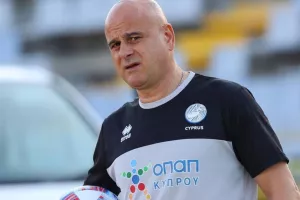 Εθνική: Έρχονται πέντε... ξενιτεμένοι 