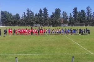 "Μαμά κοιμήσου θα αργήσω" στο Σαλαμίνα - ΑΠΟΕΛ! 