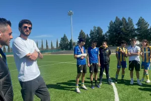 ΒΙΝΤΕΟ ΚΕΡΚΙΔΑ: Ο "Κβίλι" μίλησε στους μικρούς: "Είδα ότι έχετε ταλέντο!" 