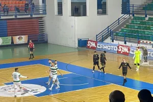 Ομόνοια - ΑΕΛ: ΠΡΩΤΑΘΛΗΤΡΙΑ με... "εξάρα"