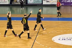 Ομόνοια - ΑΕΛ: ΠΡΩΤΑΘΛΗΤΡΙΑ με... "εξάρα"