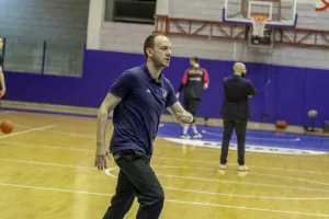 ΑΠΟΕΛ - Κεραυνός: Ματσάρα και... Στροβολιώτικη πρόκριση!  (φώτος)