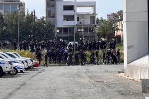 (ΦΩΤΟΣ Kerkida) Μαζική άφιξη "Μαχητών" 