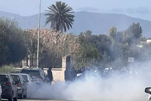 Ένταση έξω από το "Τάσσος Παπαδόπουλος" Ελευθερία (ΦΩΤΟΣ Kerkida)
