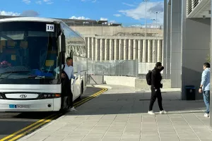 Η άφιξη της ΑΕΛ (φώτος)
