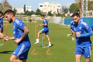 (Φώτος) Φουλάρει η Ανόρθωση
