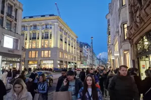 London… (Φωτος)