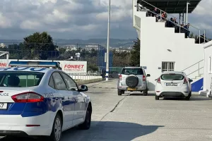 Σέντρα μετά από μισή ώρα!