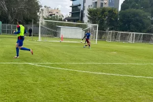 Στιγμές πριν την... "τριάρα" (φώτος)