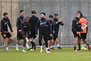 Κλικς... Thursday training